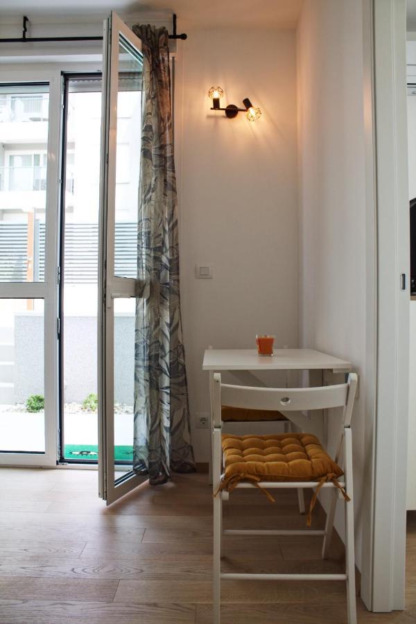 Cozy Seaside Apartment With Pool & Terrace Split Exteriör bild